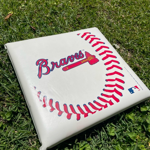 Vintage Atlanta Braves baseball stadium seat cover vintage - Picture 1 of 6